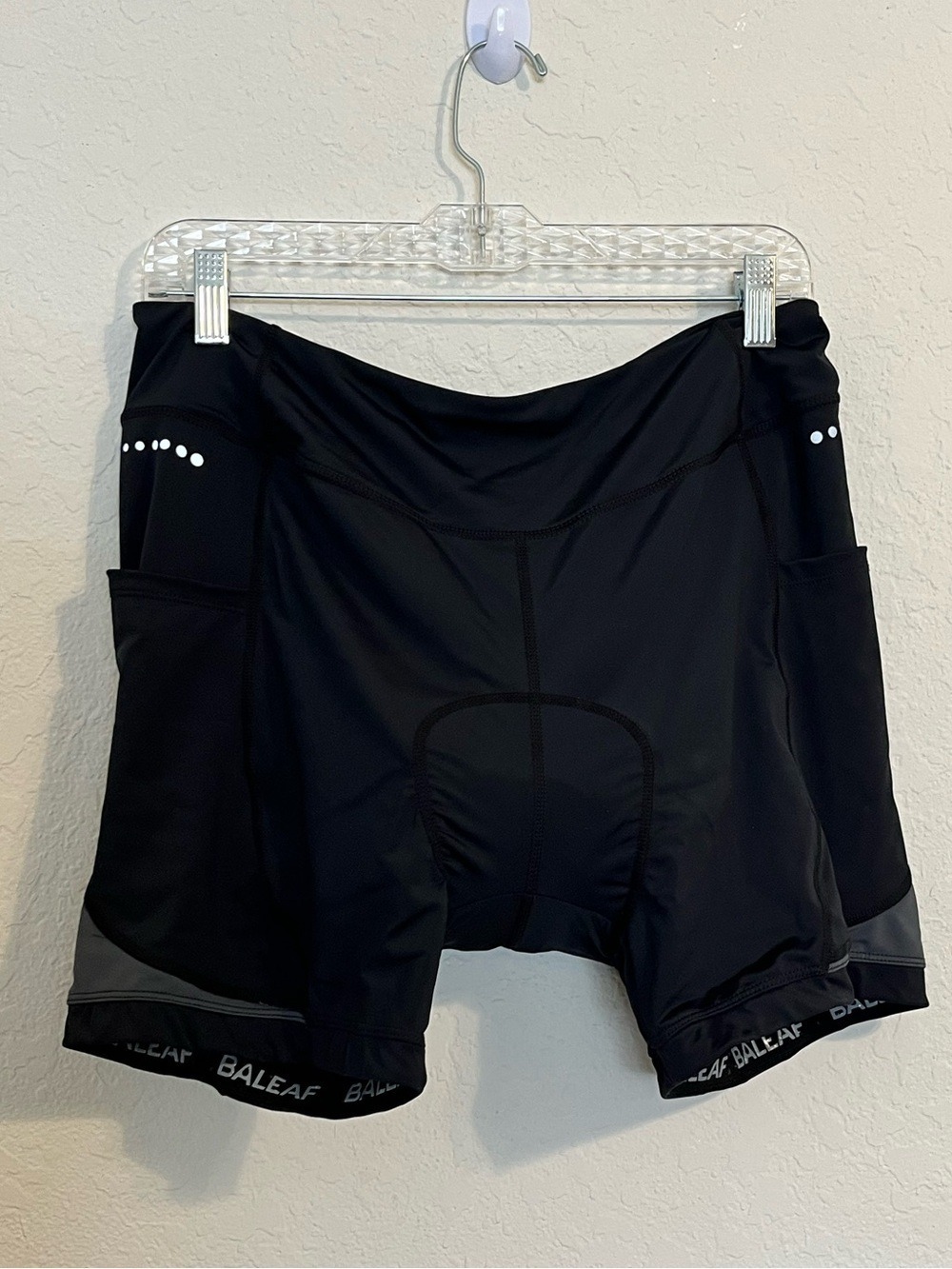 BALEAF Women’s 2XL Padded Cycling Shorts Black Side Pockets Reflective Bike
